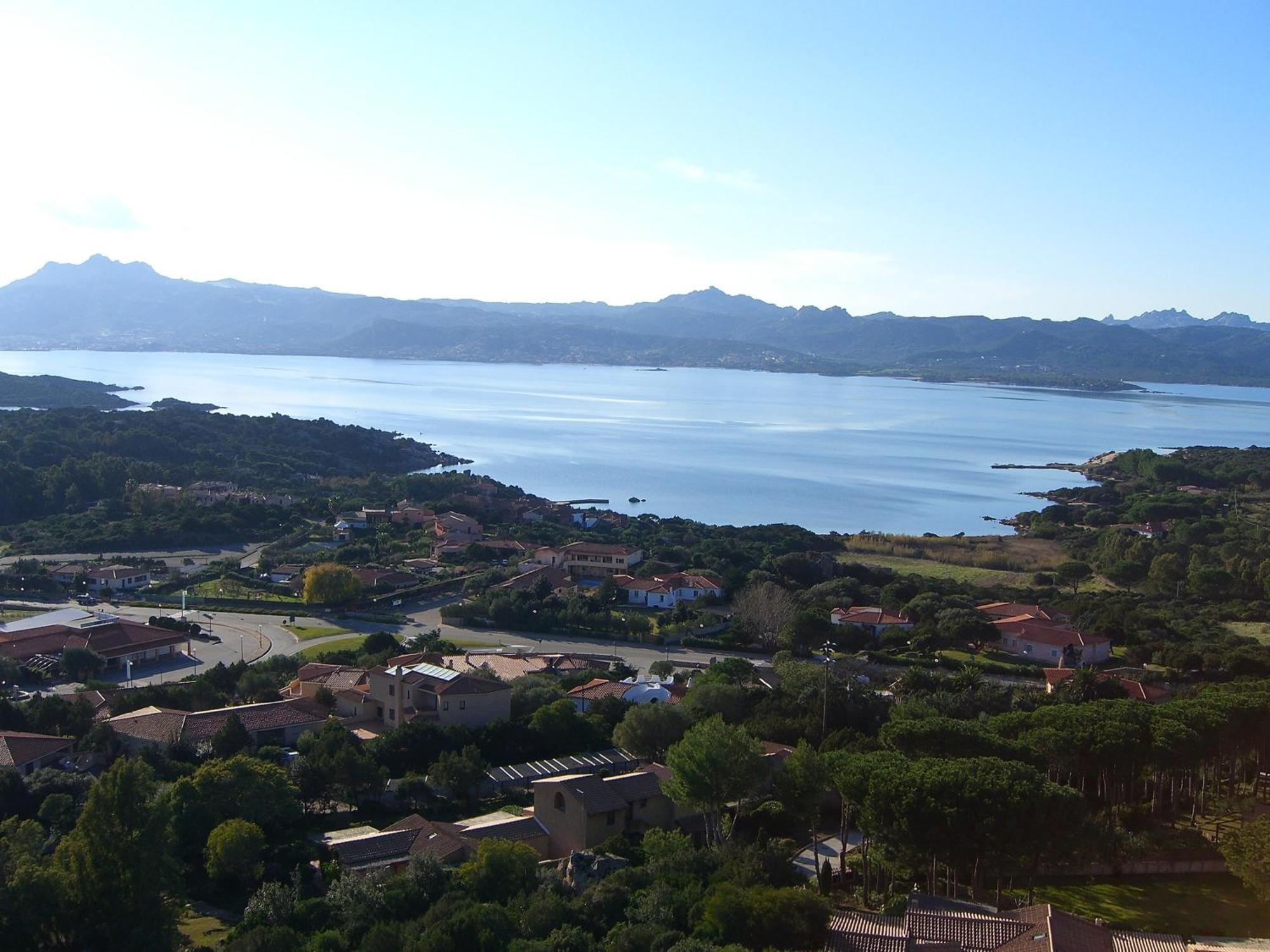 Hotel 3 Botti Baja Sardinia Eksteriør billede