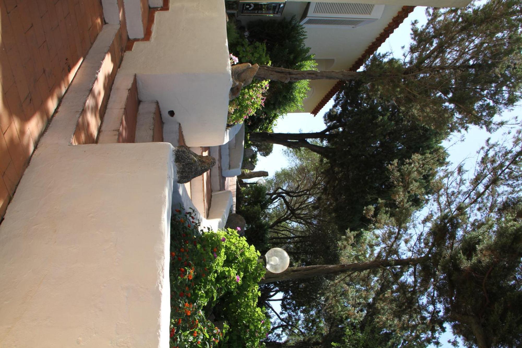 Hotel 3 Botti Baja Sardinia Eksteriør billede
