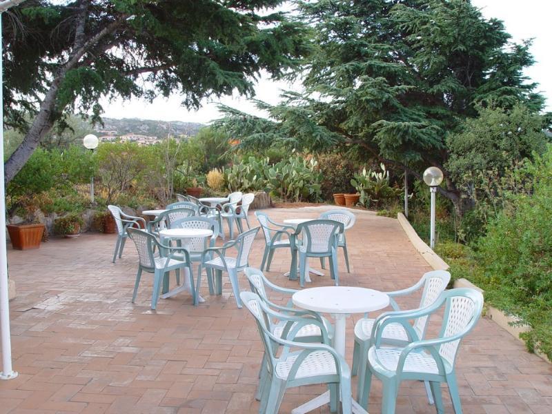 Hotel 3 Botti Baja Sardinia Eksteriør billede