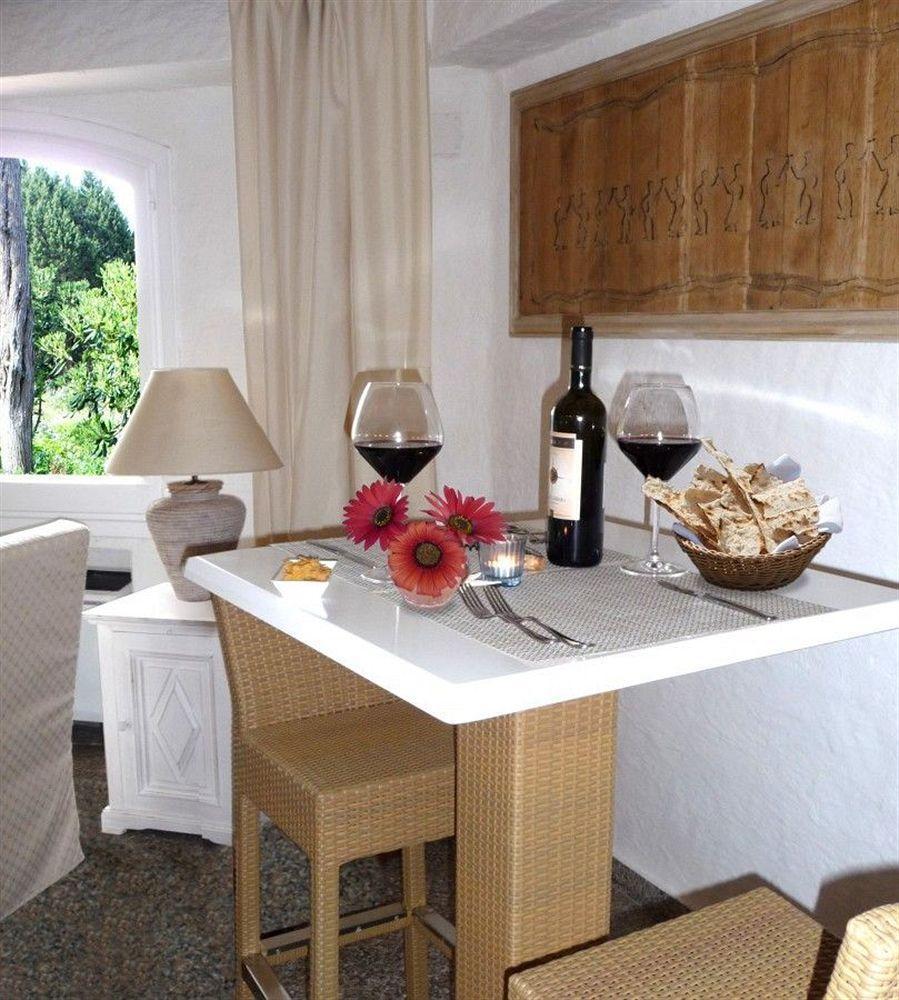 Hotel 3 Botti Baja Sardinia Eksteriør billede