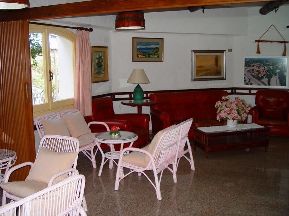 Hotel 3 Botti Baja Sardinia Eksteriør billede